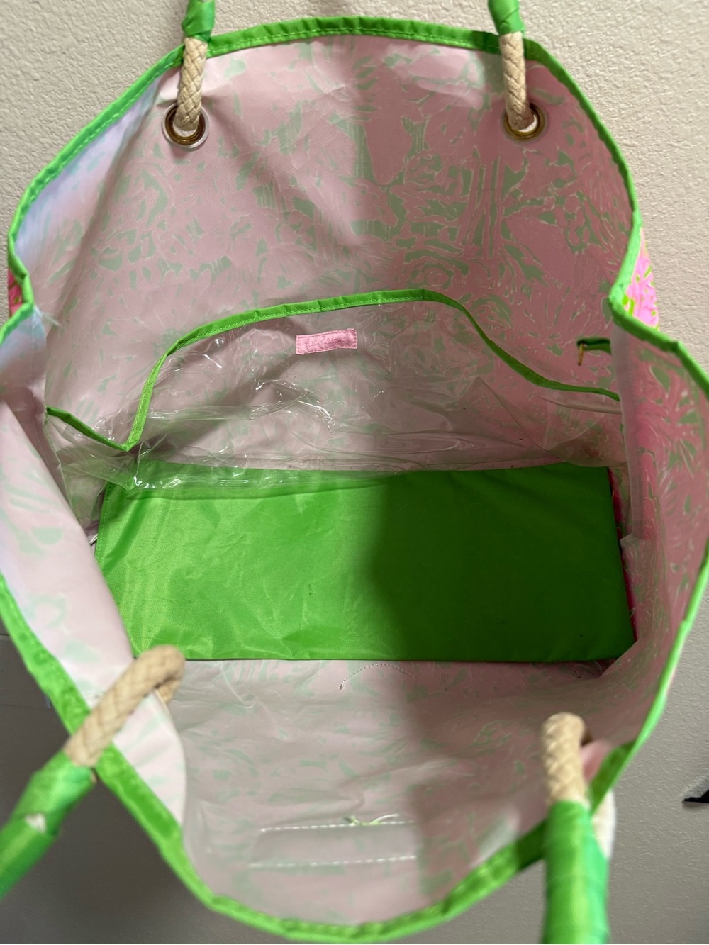 Lilly Pulitzer Pink & Green Classic Lilly Beach Tote Swim Bag Shopper Tote Bag - Picture 6 of 7